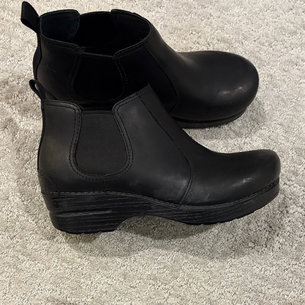Dansko Frankie Chelsea Boot - Picture 2 of 4